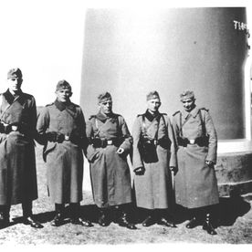 Tyske soldater ved tårnet under 2 verdenskrig.